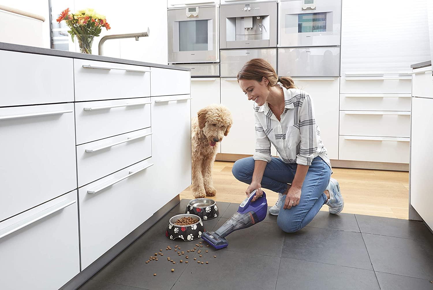 Портативний BLACK&DECKER акум. пилосос DVB315JP