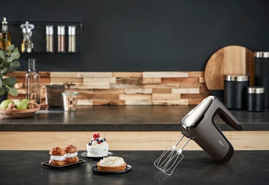 Міксер з чашою TEFAL HT654E38