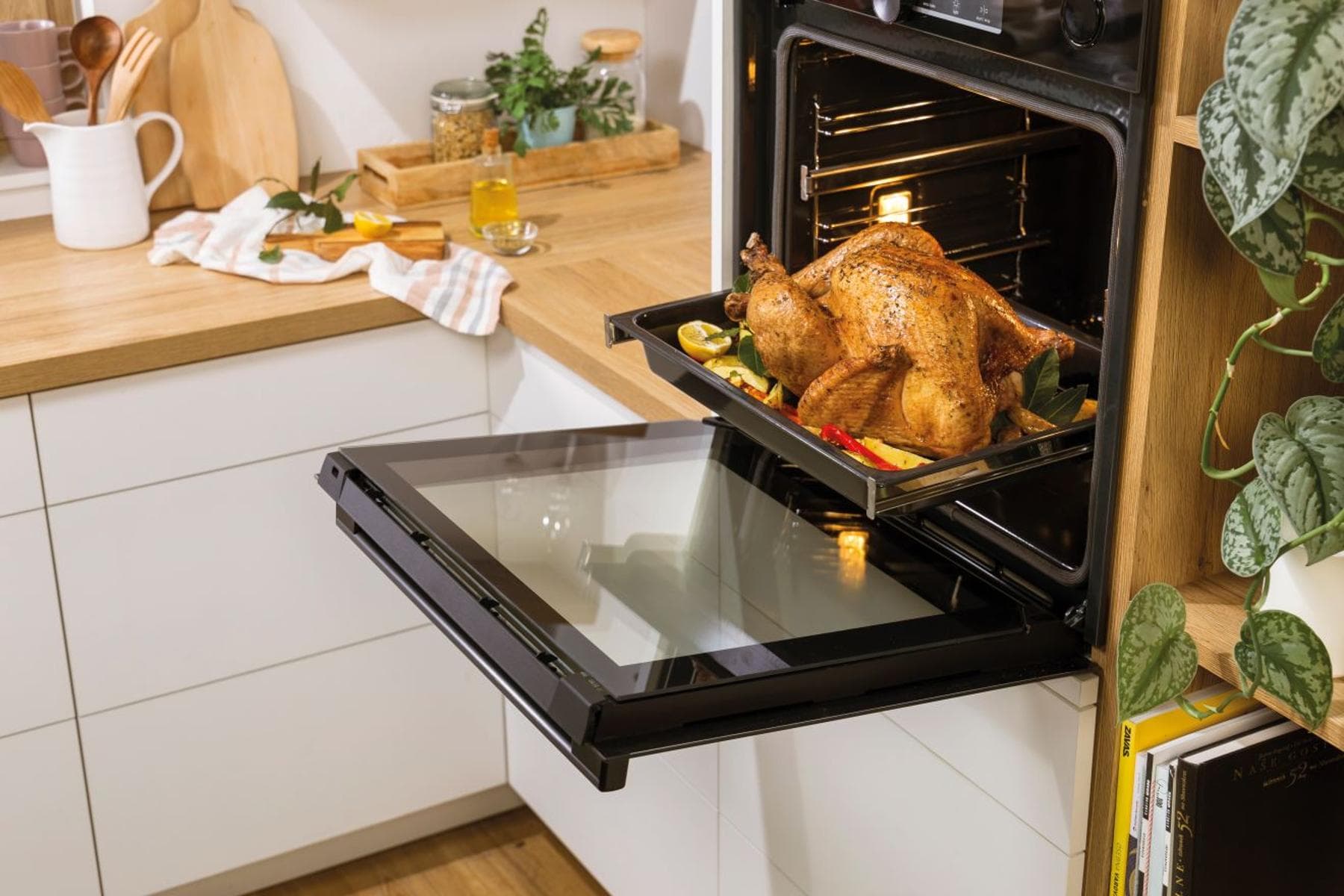 Вбуд. духовка GORENJE BO6735E05B (BO3CO3C02-1)