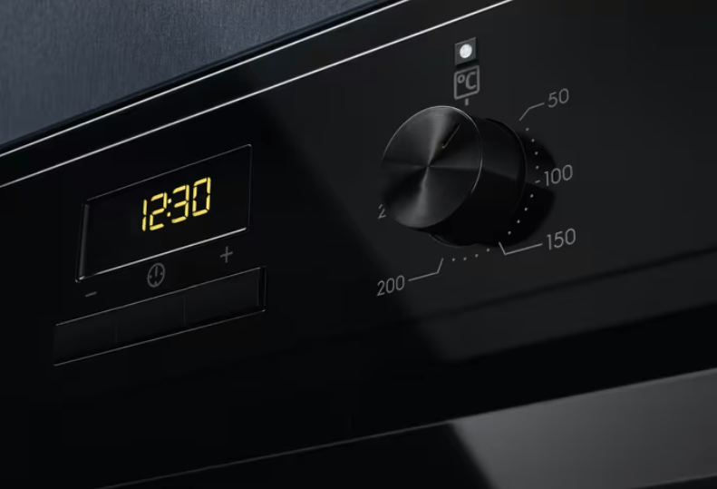 Вбуд. духовка ELECTROLUX EOF3H50BK