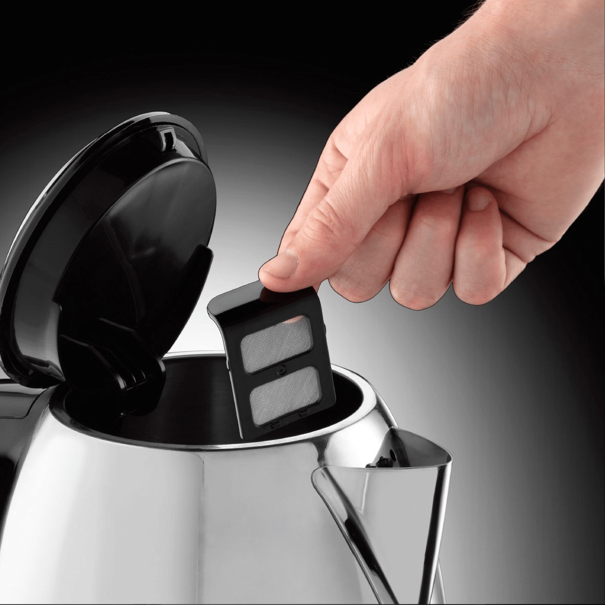 Чайник RUSSELL HOBBS 23930-70 Victory