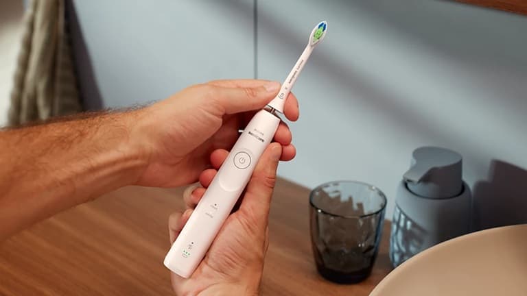 Зубна електрощітка PHILIPS Sonicare HX7110/01