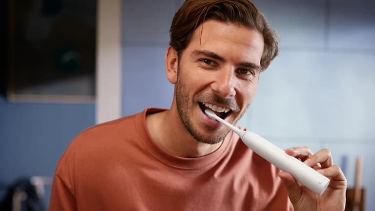 Зубна електрощітка PHILIPS Sonicare HX7110/01