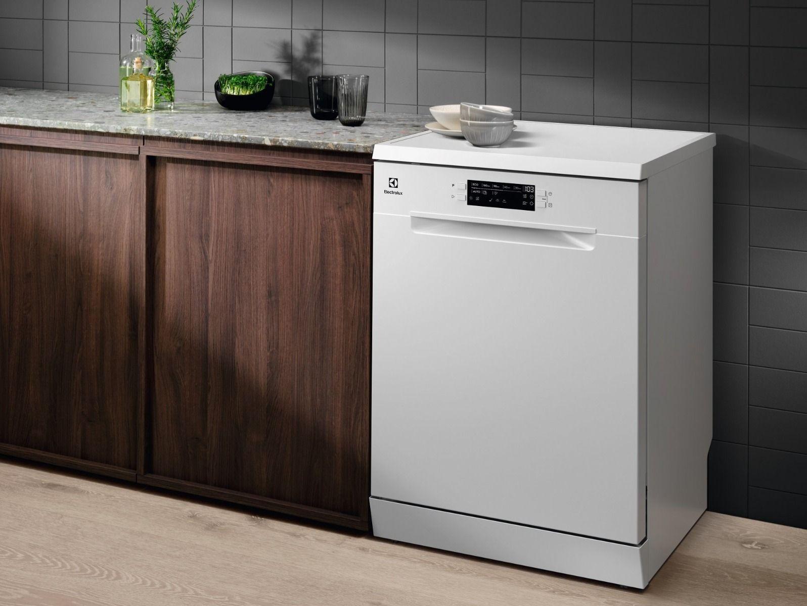 Посудомийка 60см ELECTROLUX ESA47210SW