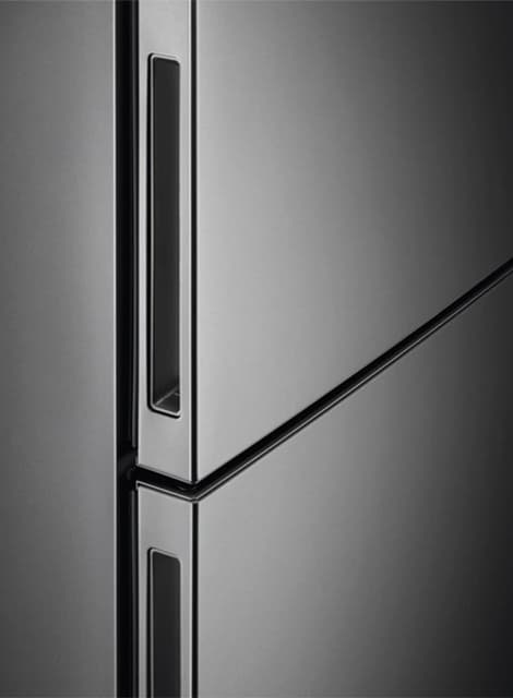 Холодильник ELECTROLUX LNT7ME36X3