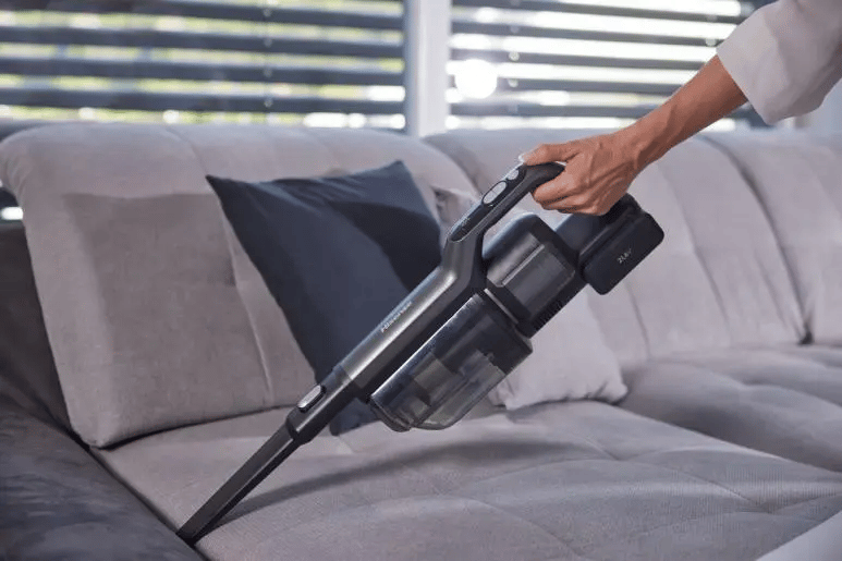 Пилосос акумуляторний Wet&dry HISENSE HFC743169BKA (VC-PW502)