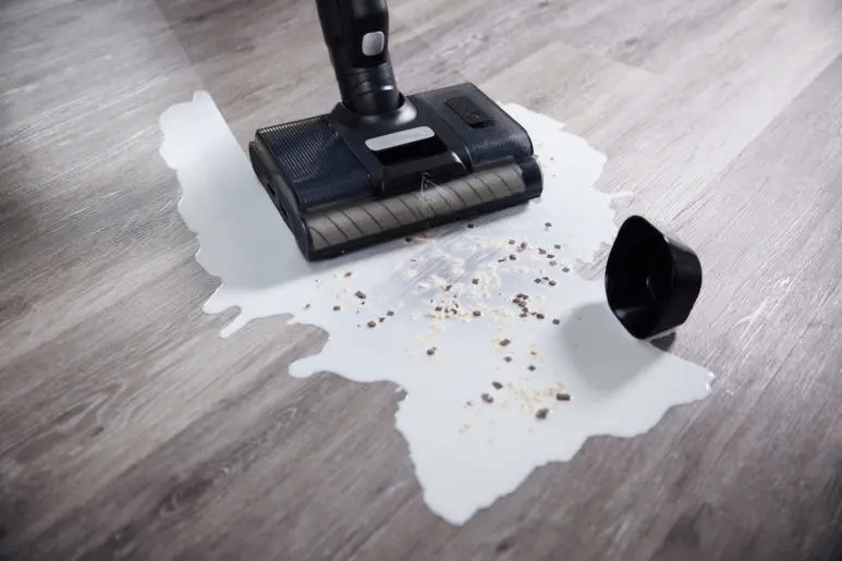 Пилосос акумуляторний Wet&dry HISENSE HFC743169BKA (VC-PW502)