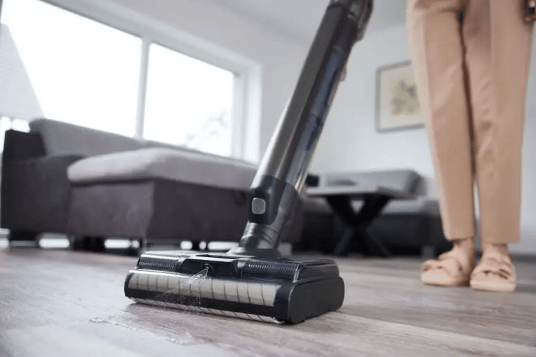 Пилосос акумуляторний Wet&dry HISENSE HFC743169BKA (VC-PW502)
